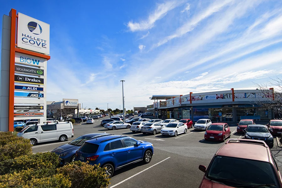 Hallett Cove Shopping Centre on Lonsdale Rd, where Hallett Cove Smiles is located